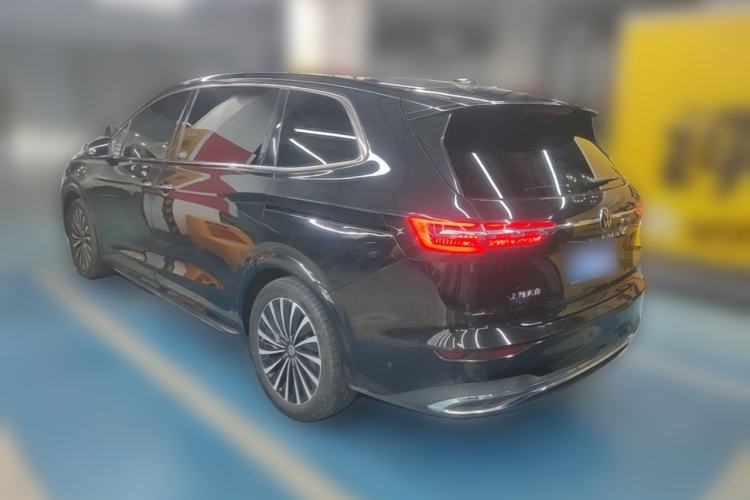 Used Volkswagen Viloran 2023 380TSI Prestige Edition Rear Left 45 Deg