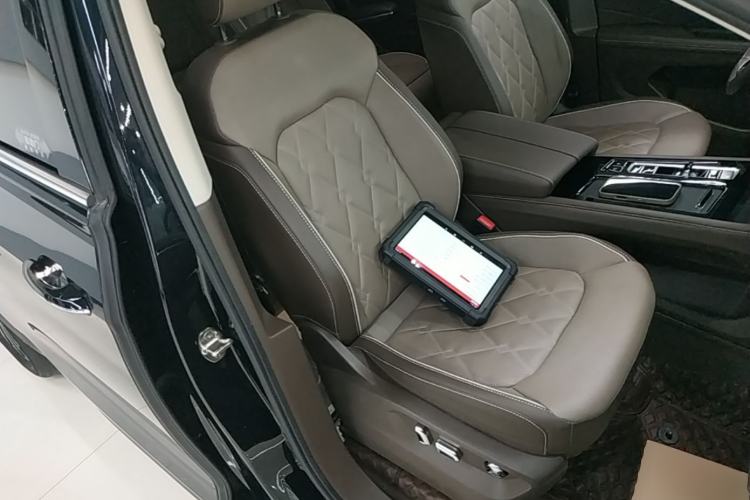 Used Volkswagen Viloran 2023 380TSI Prestige Edition Right Front Seat