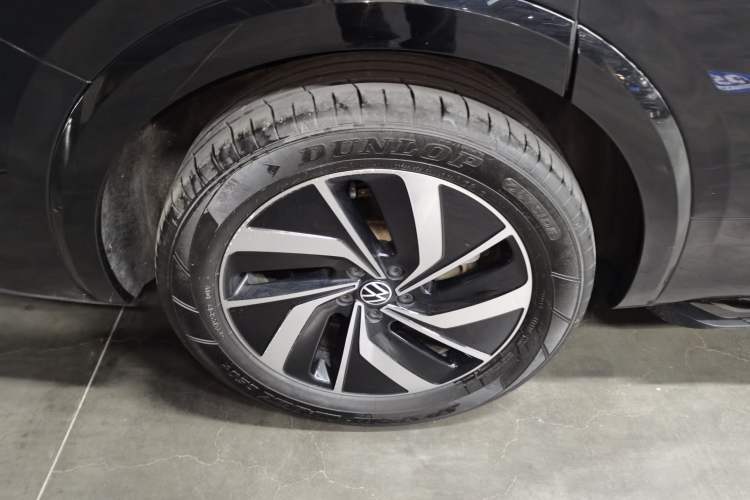 Used Volkswagen Viloran 2023 Revised Version 380TSI Luxury Edition Right Rear Wheel Hub