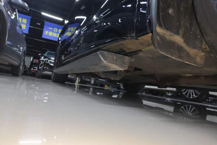 Used Volkswagen Viloran 2023 Revised Version 380TSI Luxury Edition Right Side Sill