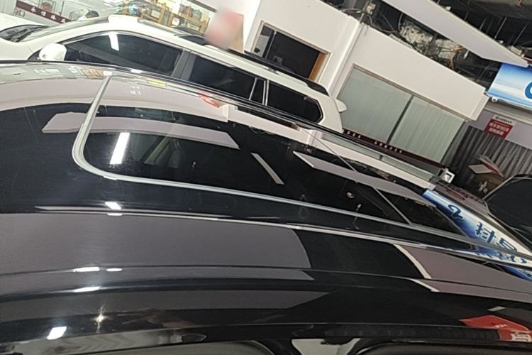 Used Volkswagen Viloran 2023 380TSI Luxury Edition Roof