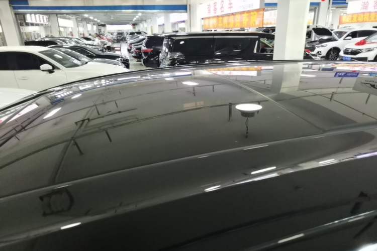 Used Volkswagen Viloran 2023 380TSI Luxury Edition Roof