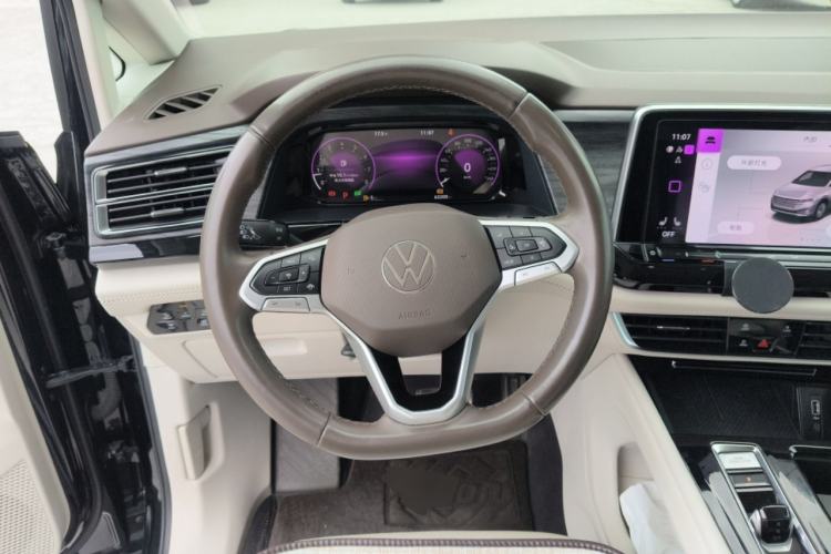 Used Volkswagen Viloran 2023 Revised Version 380TSI Luxury Edition Steering Wheel
