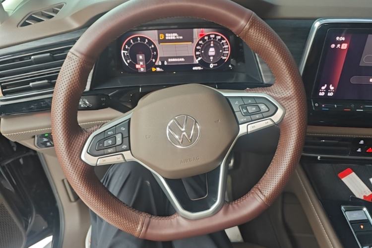 Used Volkswagen Viloran 2023 380TSI Luxury Edition Steering Wheel