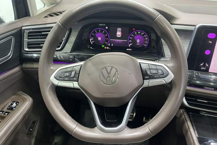 Used Volkswagen Viloran 2023 380TSI Prestige Edition Steering Wheel