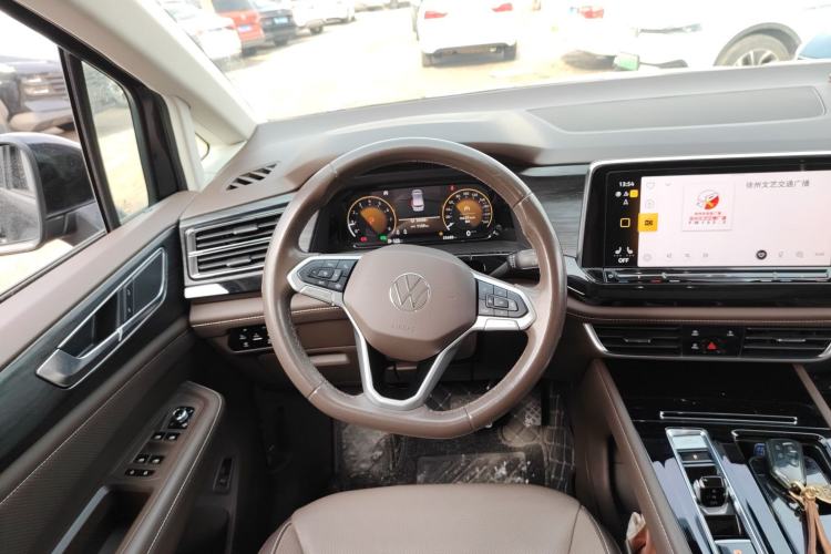 Used Volkswagen Viloran 2023 330TSI Luxury Edition Steering Wheel