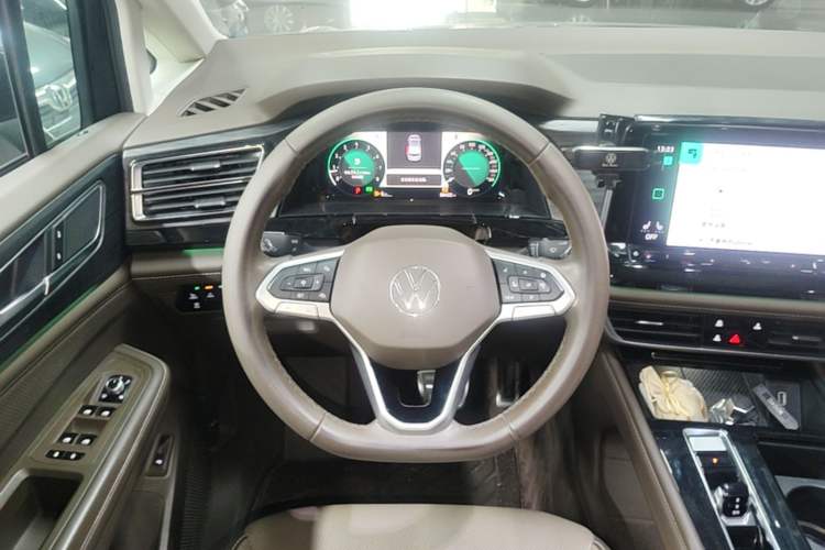 Used Volkswagen Viloran 2023 Revised Version 380TSI Luxury Edition Steering Wheel