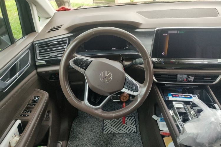 Used Volkswagen Viloran 2023 380TSI Luxury Edition Steering Wheel