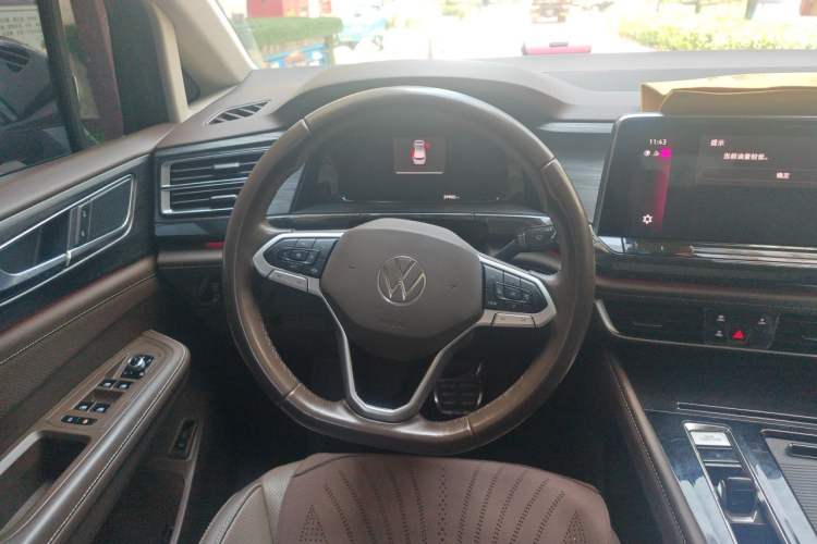 Used Volkswagen Viloran 2023 Revised Version 380TSI Luxury Edition Steering Wheel