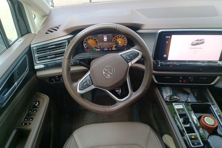 Used Volkswagen Viloran 2023 380TSI Luxury Edition Steering Wheel