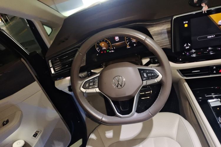 Used Volkswagen Viloran 2023 Revised Version 380TSI Luxury Edition Steering Wheel