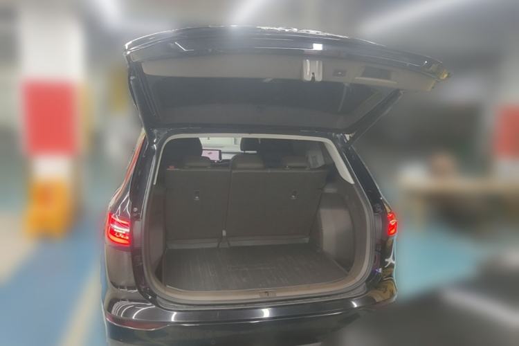 Used Volkswagen Viloran 2023 380TSI Prestige Edition Trunk