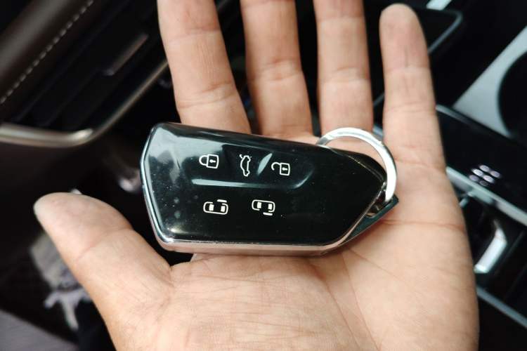 Used Volkswagen Viloran 2023 380TSI Luxury Edition Vehicle Key