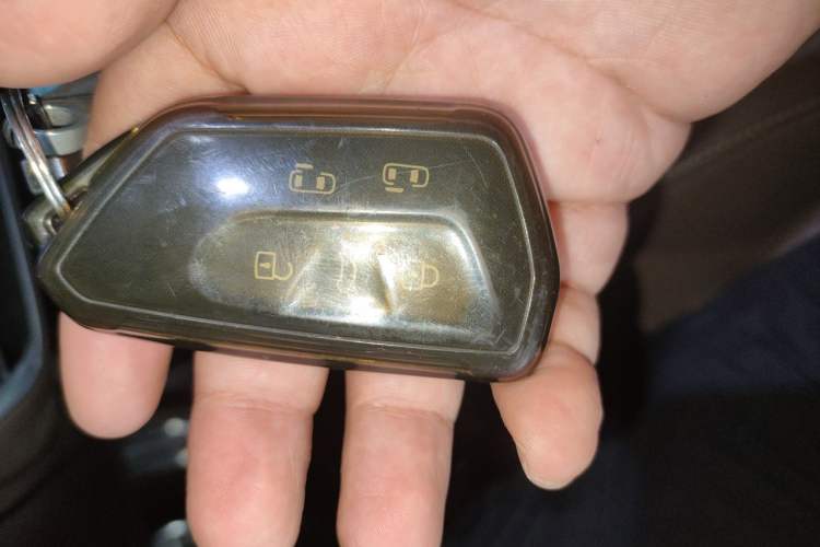 Used Volkswagen Viloran 2023 380TSI Luxury Edition Vehicle Key