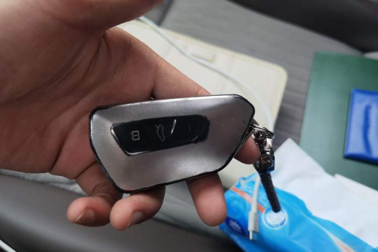 Used Volkswagen Viloran 2023 Revised 330TSI Business Edition Vehicle Key