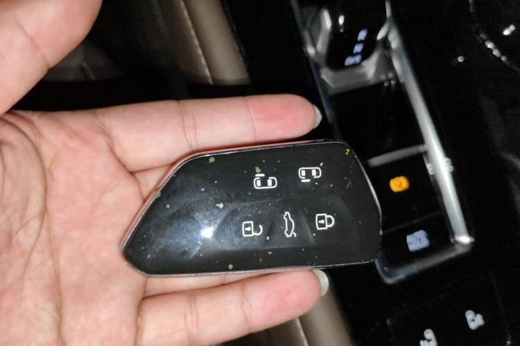 Used Volkswagen Viloran 2023 380TSI Prestige Edition Vehicle Key