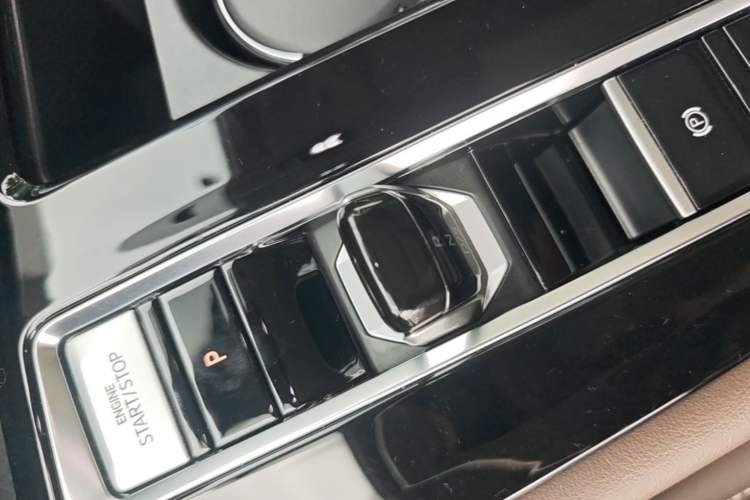 Used Volkswagen Viloran 2023 380TSI Luxury Edition Vehicle Key