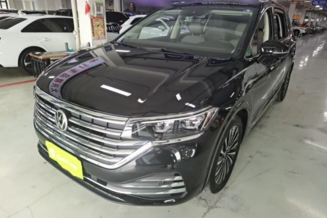 Używany Volkswagen Viloran 2023 Revised 380TSI Prestige Edition