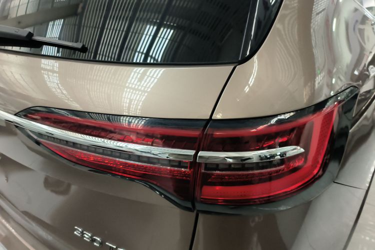 Used Volkswagen Viloran 2023 380TSI Prestige Edition Exterior 2