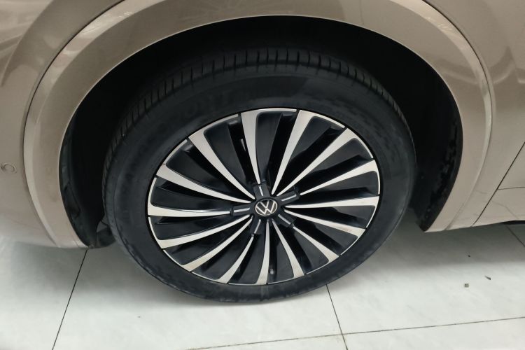 Used Volkswagen Viloran 2023 380TSI Prestige Edition Exterior 3