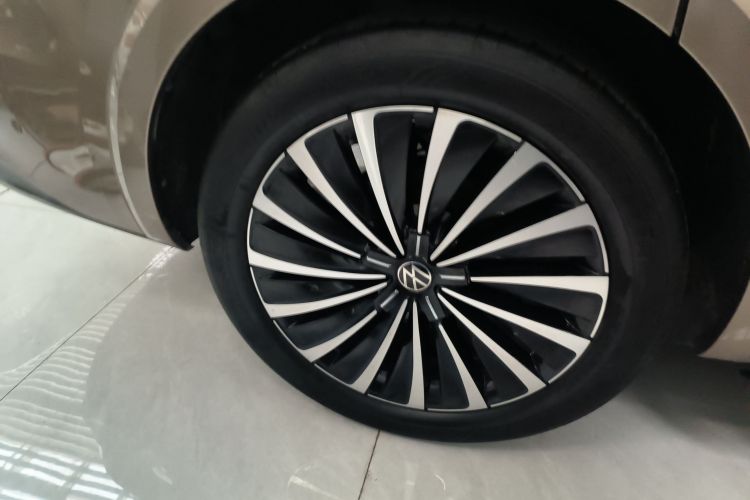 Used Volkswagen Viloran 2023 380TSI Prestige Edition Exterior 4