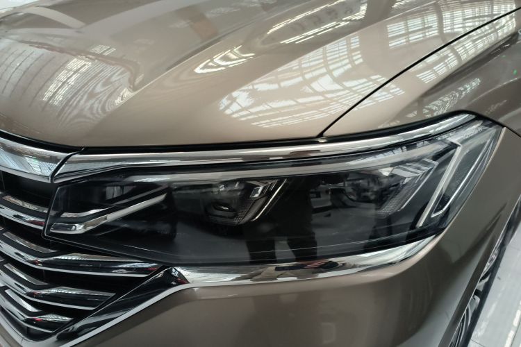 Used Volkswagen Viloran 2023 380TSI Prestige Edition Left Front Headlight