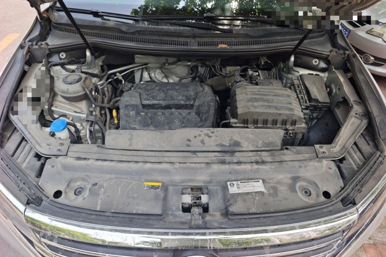 Used Volkswagen Viloran 2023 Facelift 330TSI Luxury Edition Engine Bay