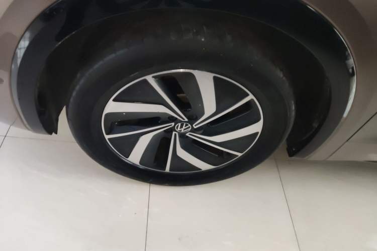 Used Volkswagen Viloran 2023 380TSI Luxury Edition Left Front Wheel Hub