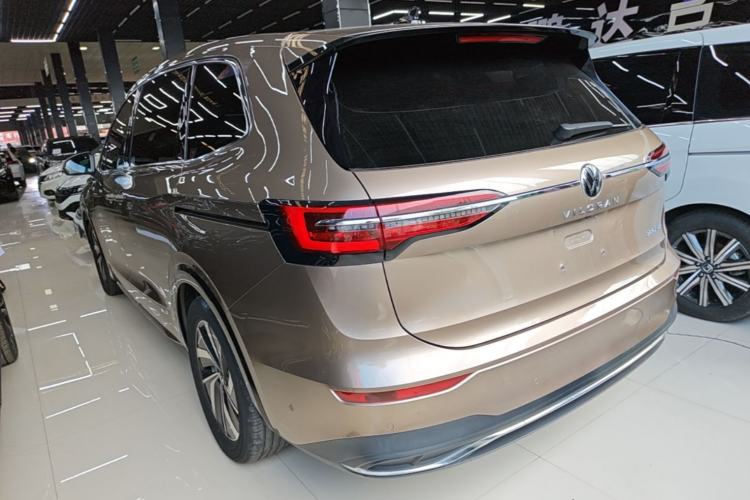 Used Volkswagen Viloran 2023 380TSI Luxury Edition Rear Left 45 Deg