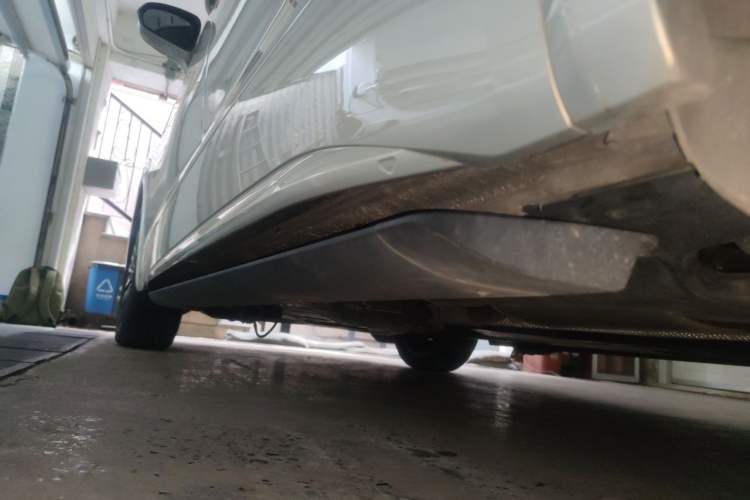 Used Volkswagen Viloran 2023 380TSI Prestige Edition Chassis Rear Left
