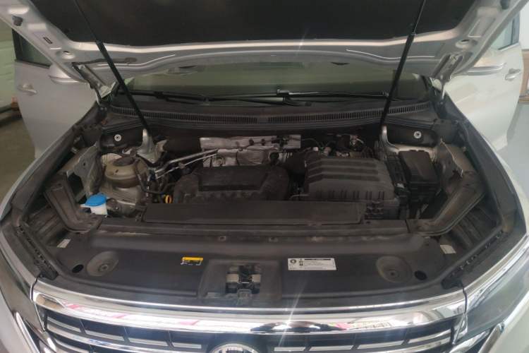 Used Volkswagen Viloran 2023 380TSI Prestige Edition Engine Bay
