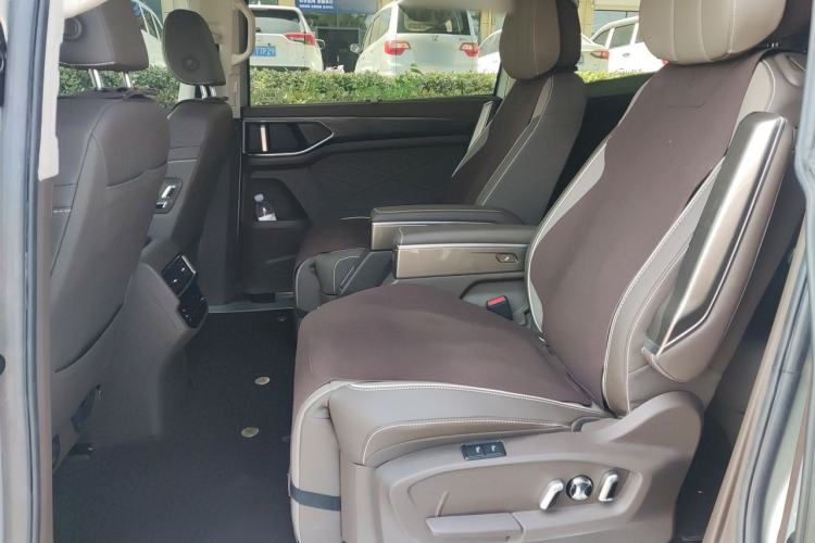 Used Volkswagen Viloran 2023 Revised 380TSI Prestige Edition Left Rear Seat