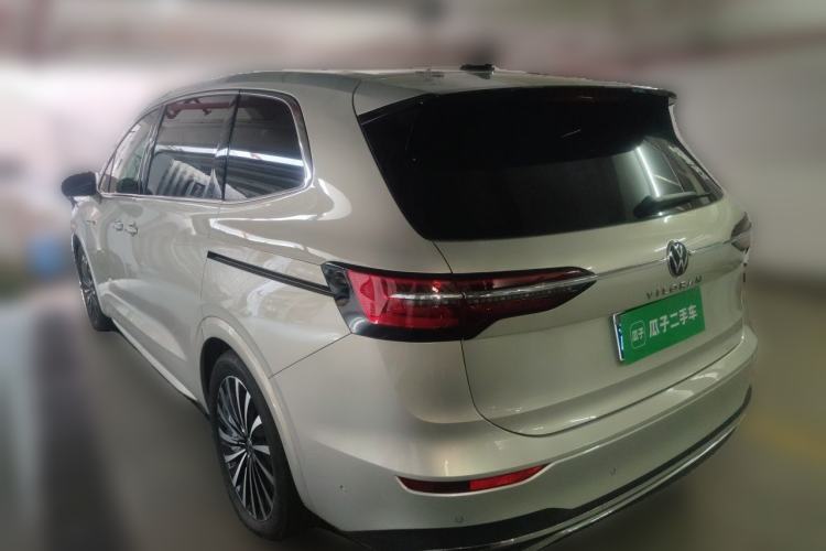 Used Volkswagen Viloran 2023 380TSI Prestige Edition Rear Left 45 Deg