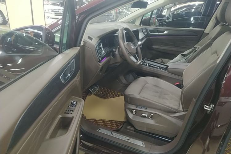 Used Volkswagen Viloran 2023 380TSI Prestige Edition Driver Seat