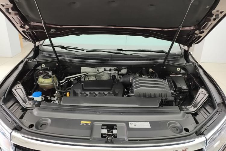 Used Volkswagen Viloran 2023 Revised Version 380TSI Luxury Edition Engine Bay