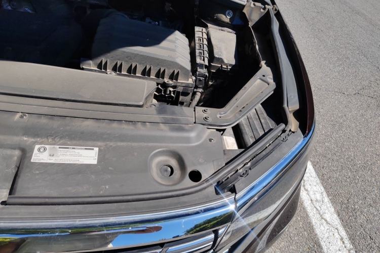 Used Volkswagen Viloran 2023 380TSI Prestige Edition Engine Bay Left