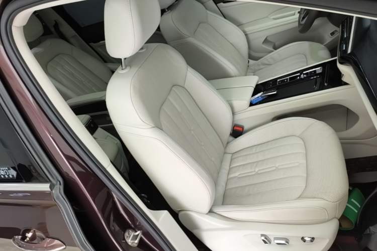 Used Volkswagen Viloran 2023 Revised Version 380TSI Luxury Edition Right Front Seat