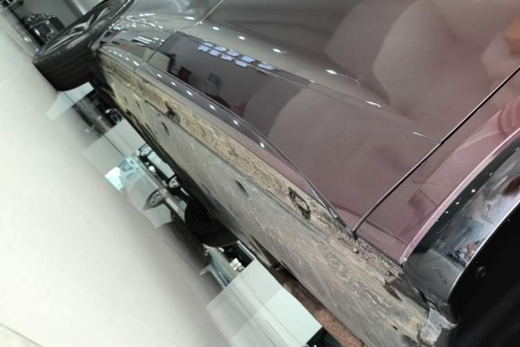 Used Volkswagen Viloran 2023 Revised Version 380TSI Luxury Edition Right Side Sill