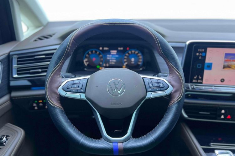 Used Volkswagen Viloran 2023 380TSI Prestige Edition Steering Wheel