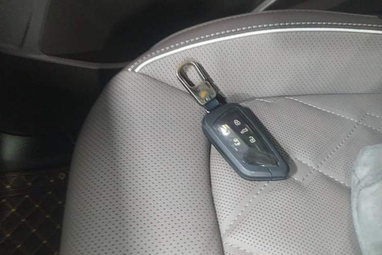 Used Volkswagen Viloran 2023 380TSI Prestige Edition Vehicle Key