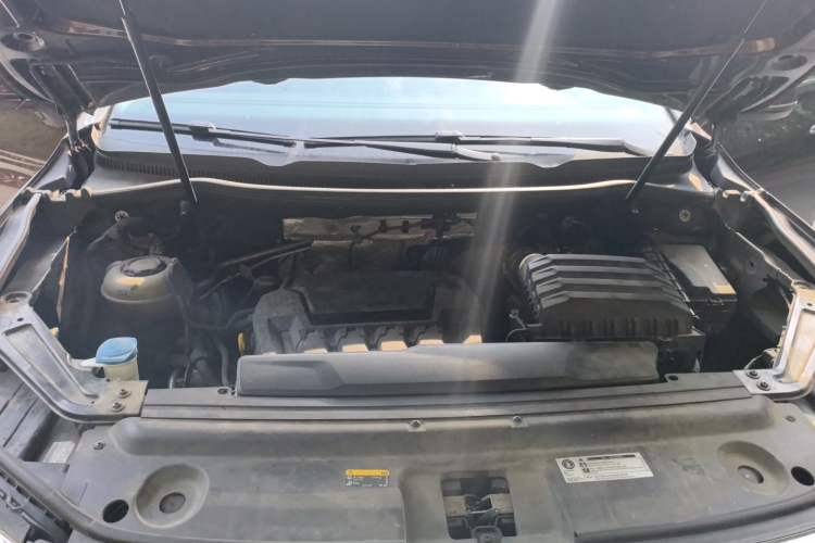 Used Volkswagen Viloran 2023 380TSI Prestige Edition Engine Bay