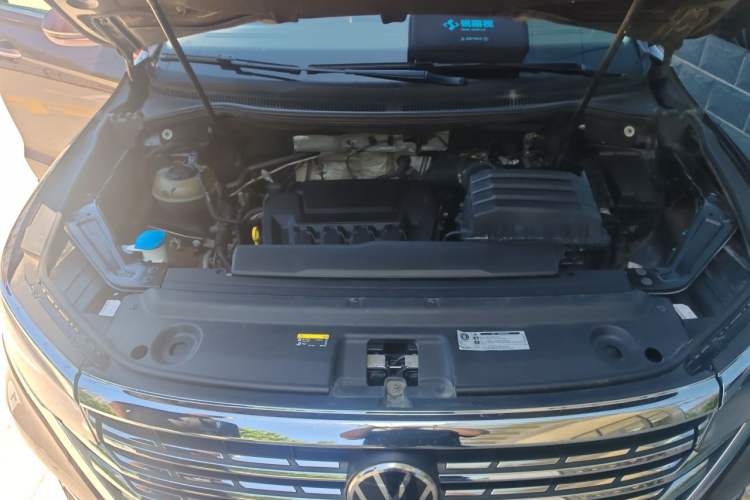 Used Volkswagen Viloran 2023 380TSI Flagship Edition Engine Bay