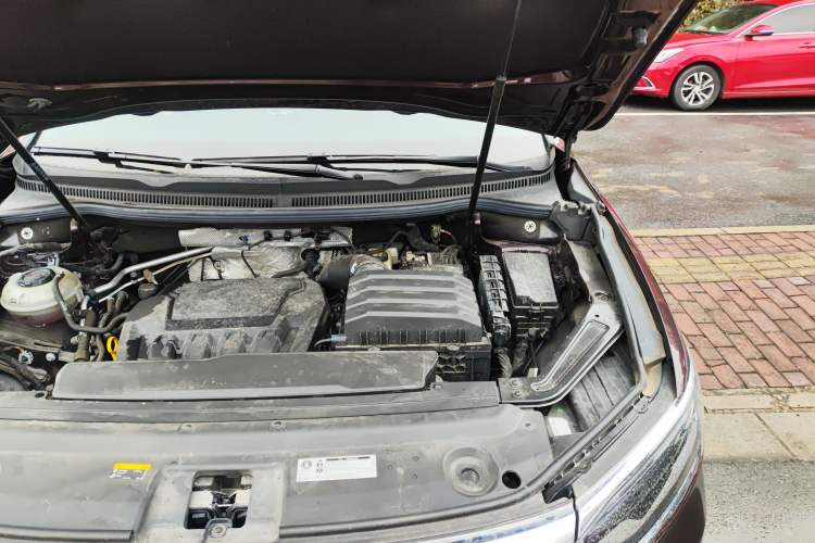 Used Volkswagen Viloran 2023 380TSI Prestige Edition Engine Bay Left