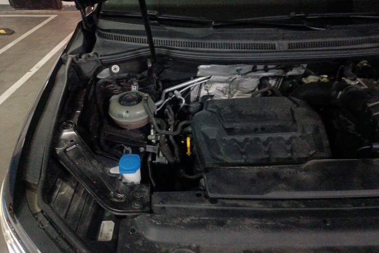 Used Volkswagen Viloran 2023 380TSI Prestige Edition Engine Bay Right