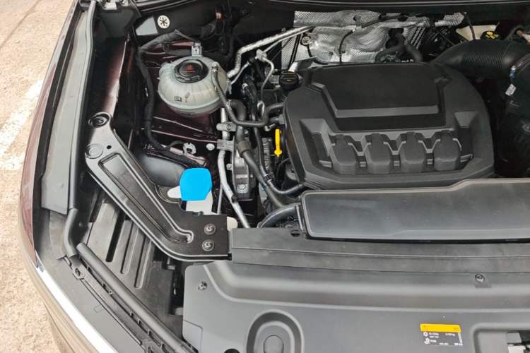 Used Volkswagen Viloran 2023 Revised Version 380TSI Luxury Edition Engine Bay Right