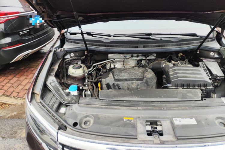 Used Volkswagen Viloran 2023 380TSI Prestige Edition Engine Bay Right