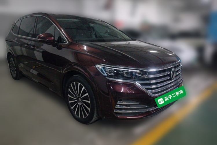 Used Volkswagen Viloran 2023 380TSI Prestige Edition Front Right 45 Deg