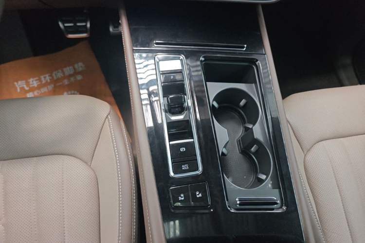 Used Volkswagen Viloran 2023 Revised Version 380TSI Luxury Edition Gear Lever