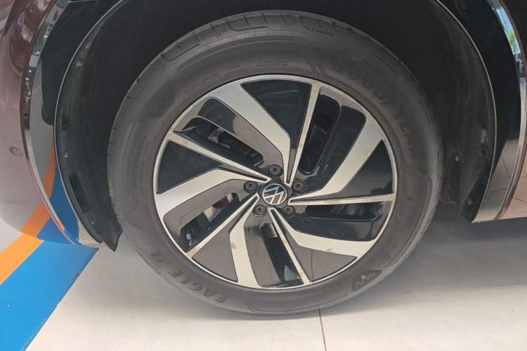 Used Volkswagen Viloran 2023 Revised Version 380TSI Luxury Edition Left Front Wheel Hub