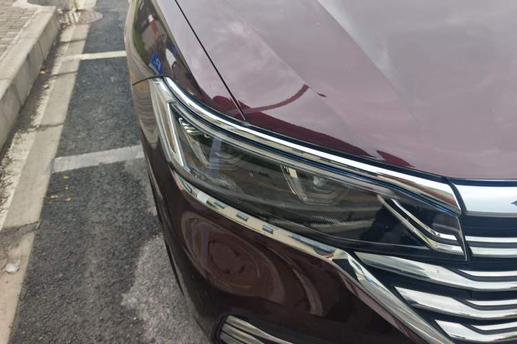 Used Volkswagen Viloran 2023 380TSI Prestige Edition Right Front Headlight